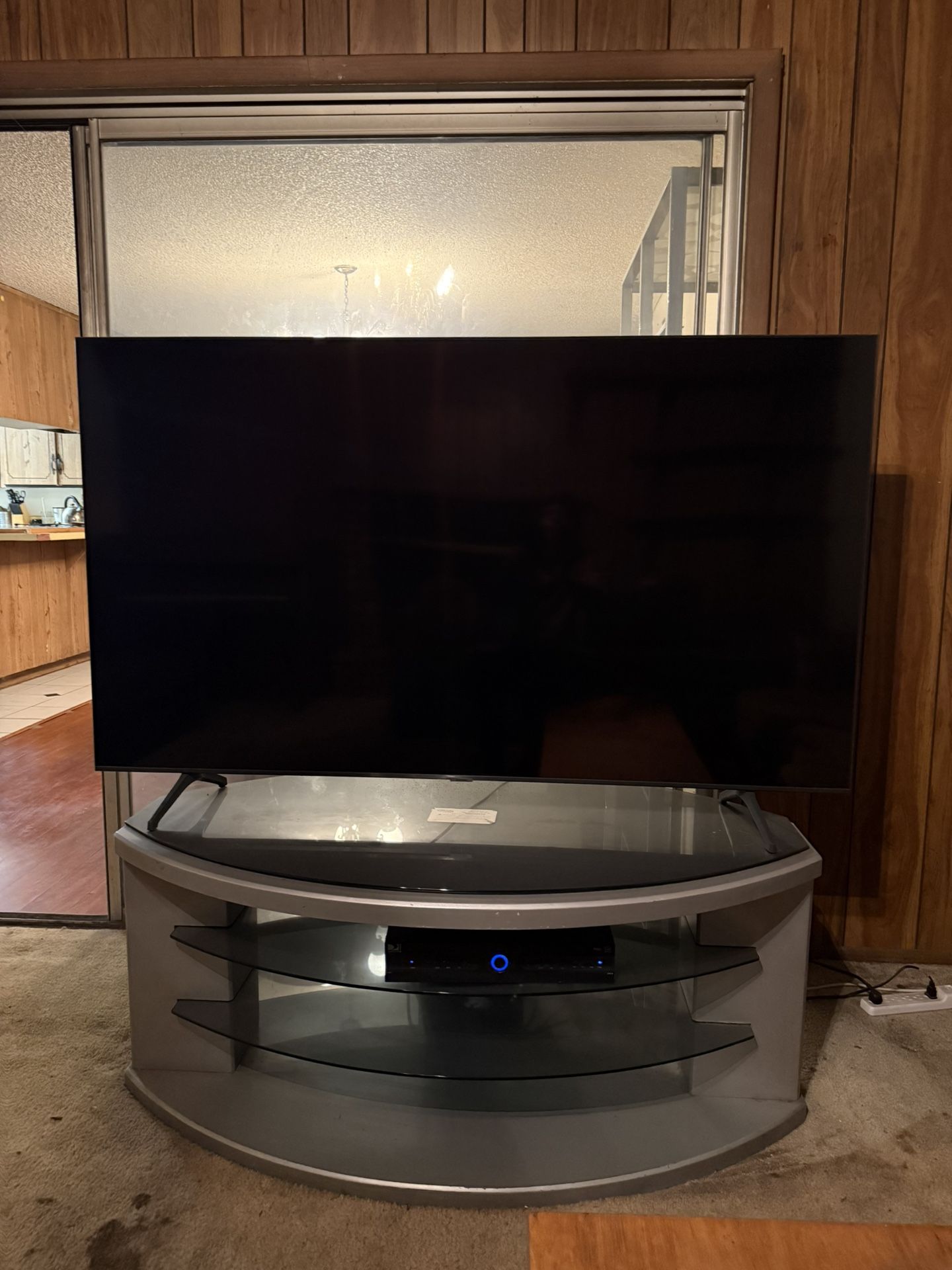 Samsung Smart Tv Flatscreen 57”/ 60” Inches 4 Yrs Old Very Little Watch Time On It.