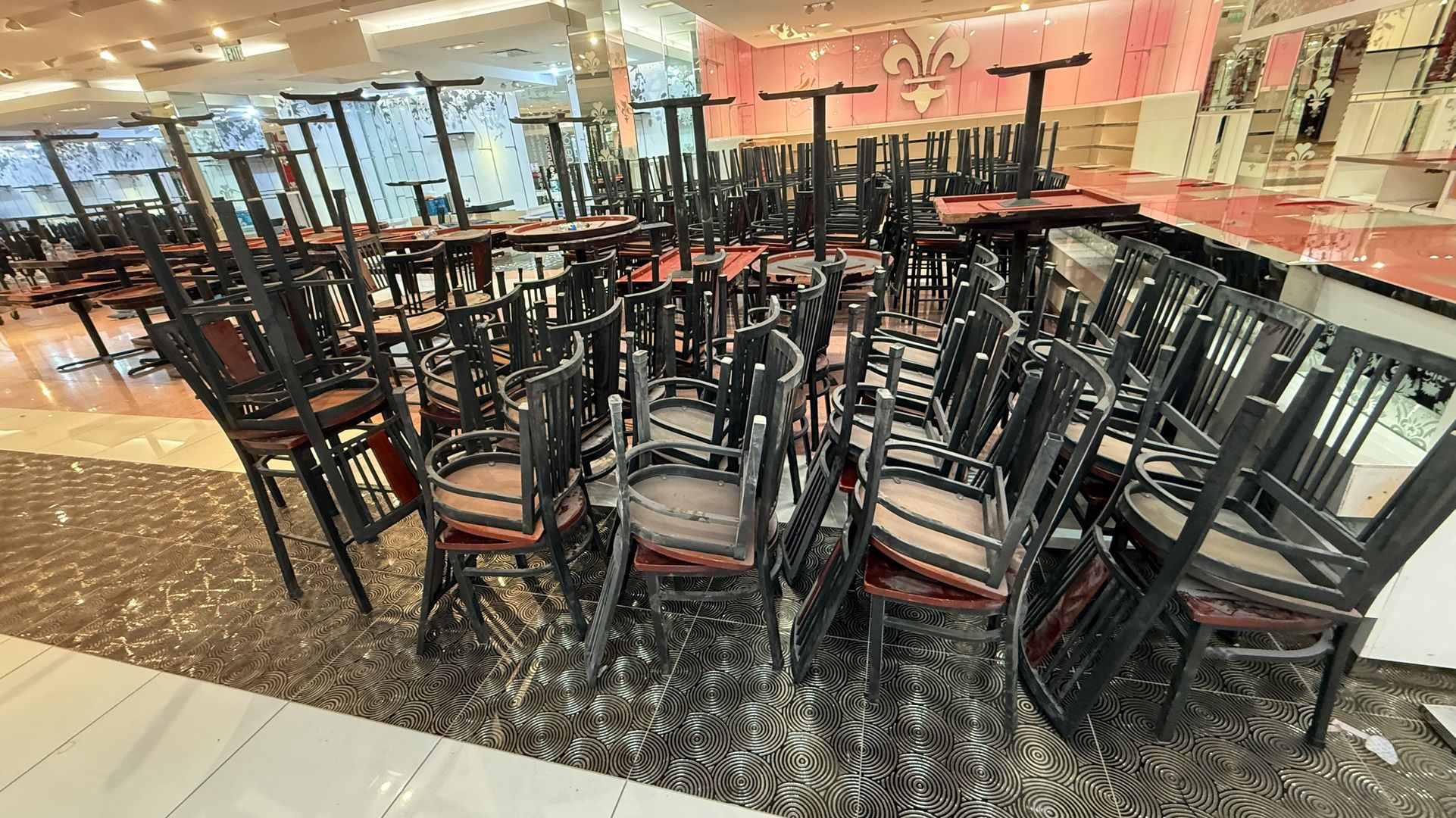 Metal Chairs- Barstools -Tables.