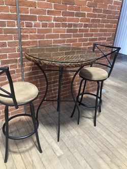 Indoor/outdoor Bar Height Table And 2 Chairs