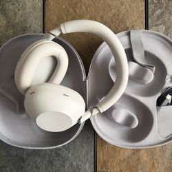 Sony WH-1000XM6 Headphones 