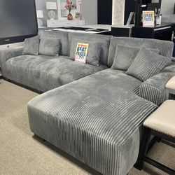 Grey Sectional! $699 🩶📲