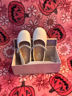 Dress shoes