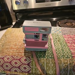 Rare, Vintage Polaroid 600 In Pink!