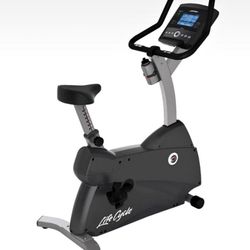 Life Fitness C1 Upright Indoor Cycling Exercise Bike