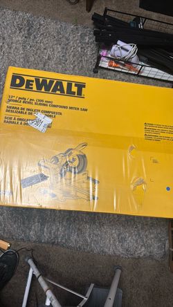 Dewalt 12”/plug/po.(305 mm) DOUBLE BEVEL SLIDING COMPOUND MITER SAW