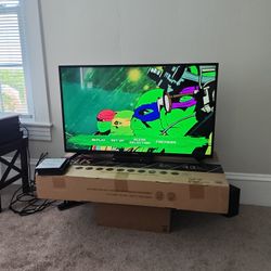 43" Pioneer Xumo TV 4K Resolution