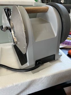 Tormek T1 kitchen knife sharpener
