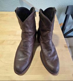 Tecova. The Dean. Cafe Goat. 8.5 D men’s