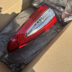 2013-2016 FORD FUSION RH TAIL LAMP TAIL LIGHT LAMP TAILLIGHT LED  GENUINE OEM