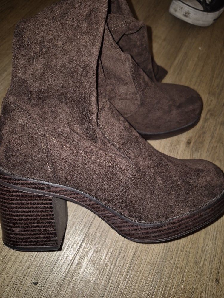 Brown Boots 