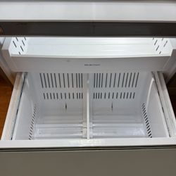 L.G. Refrigerator 