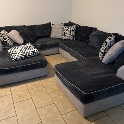 Three-Piece Sectional 1200