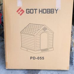XL Dog House with Door  BRAND NEW IN BOX