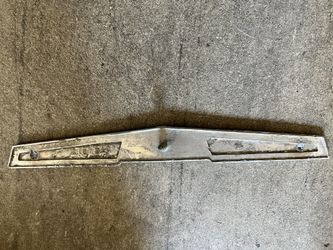 Chevy and Ford emblems