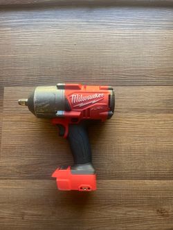 Taladro Milwaukee fuel brushless de 1/2 para llantas