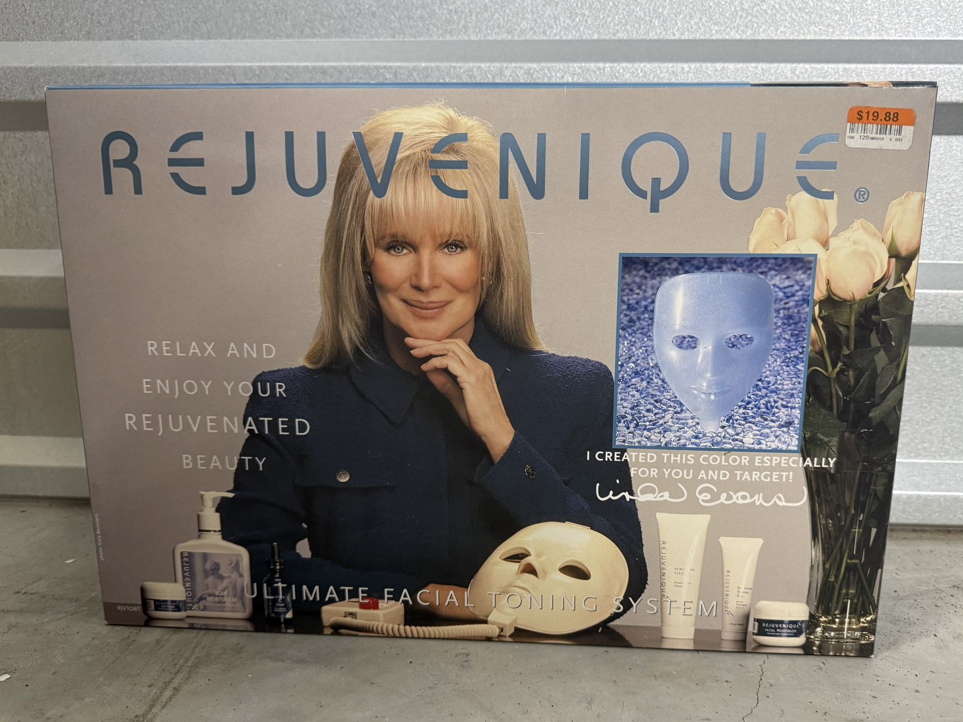Rejuvenique Ultimate Facial Toning System by Linda Evans – Vintage Face Mask Kit