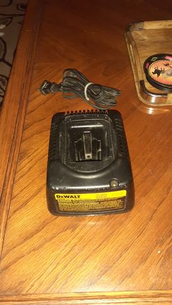 Dealt charger 9.6 to 18volt