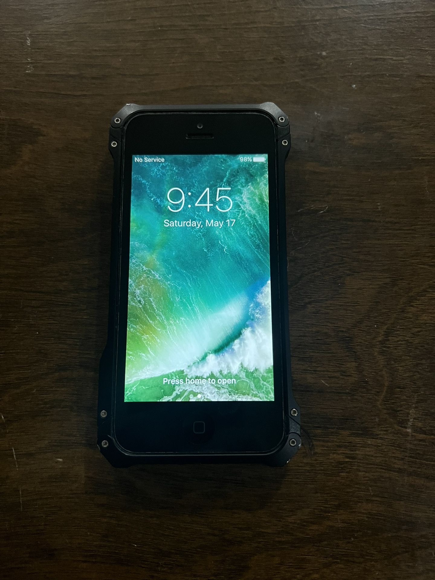 iPhone 5 Black 32GB With Case
