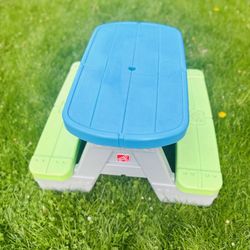 Step 2 Kids Picnic Table 