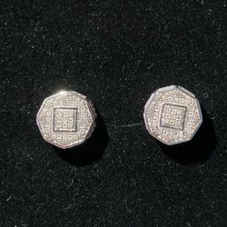 1/10 CTW DIAMOND 925 STERLING SILVER EARRING