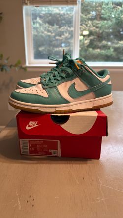 Woman’s Nike Dunk Low