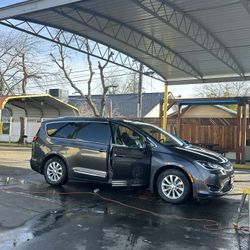 2018 Chrysler Pacifica