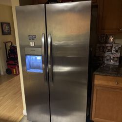 Frigidaire Stainless Steel Side-by-Side Refrigerator w/ Ice Maker – Model FRSS2623AS1