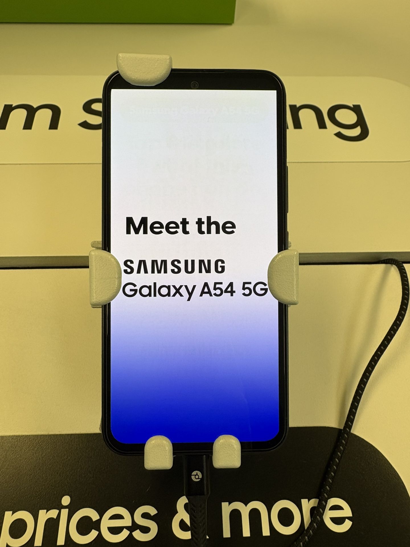 Samsung Galaxy A54 5G por solo $49.99 cuando te cambias a cricket! 525 Hampton Pointe, Hillsborough