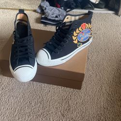 Authentic Burberry shoes 