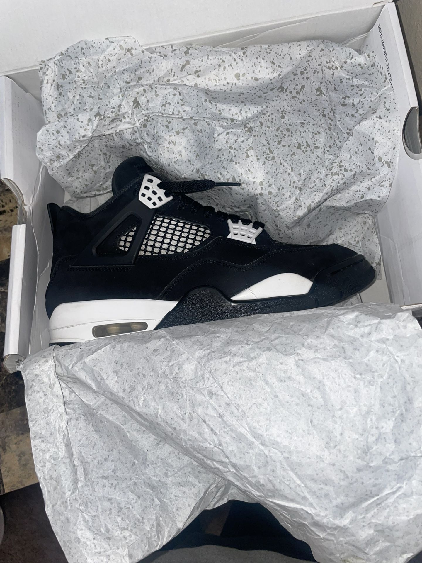 Jordan Retro 4 White Thunder