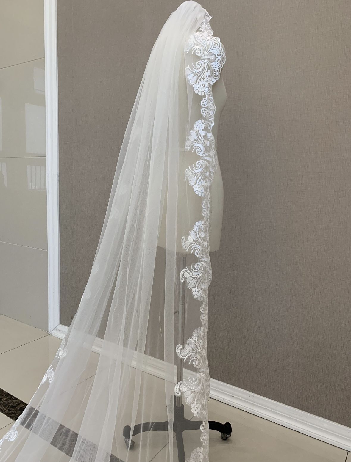 Tulle Lace Veil