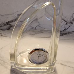 NAUTICA GLASS SAIL SHAPED PROMOTIONAL QUARTZ CLOCK CLEAR VINTAGE SAILBOAT DESK