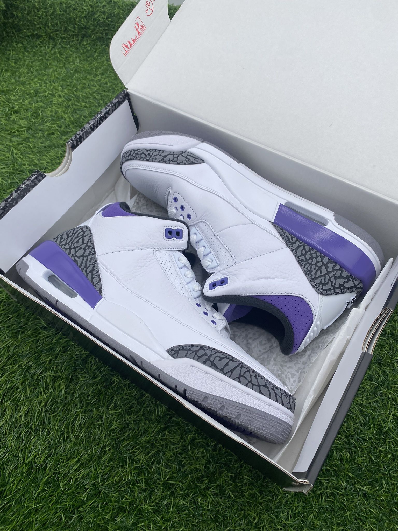 New Jordan 3 “Dark Iris” Size 9M, 10M, 11M