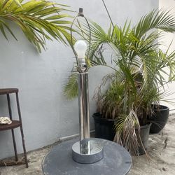 Vintage, Retro Mid Century Modern Chrome Lamp