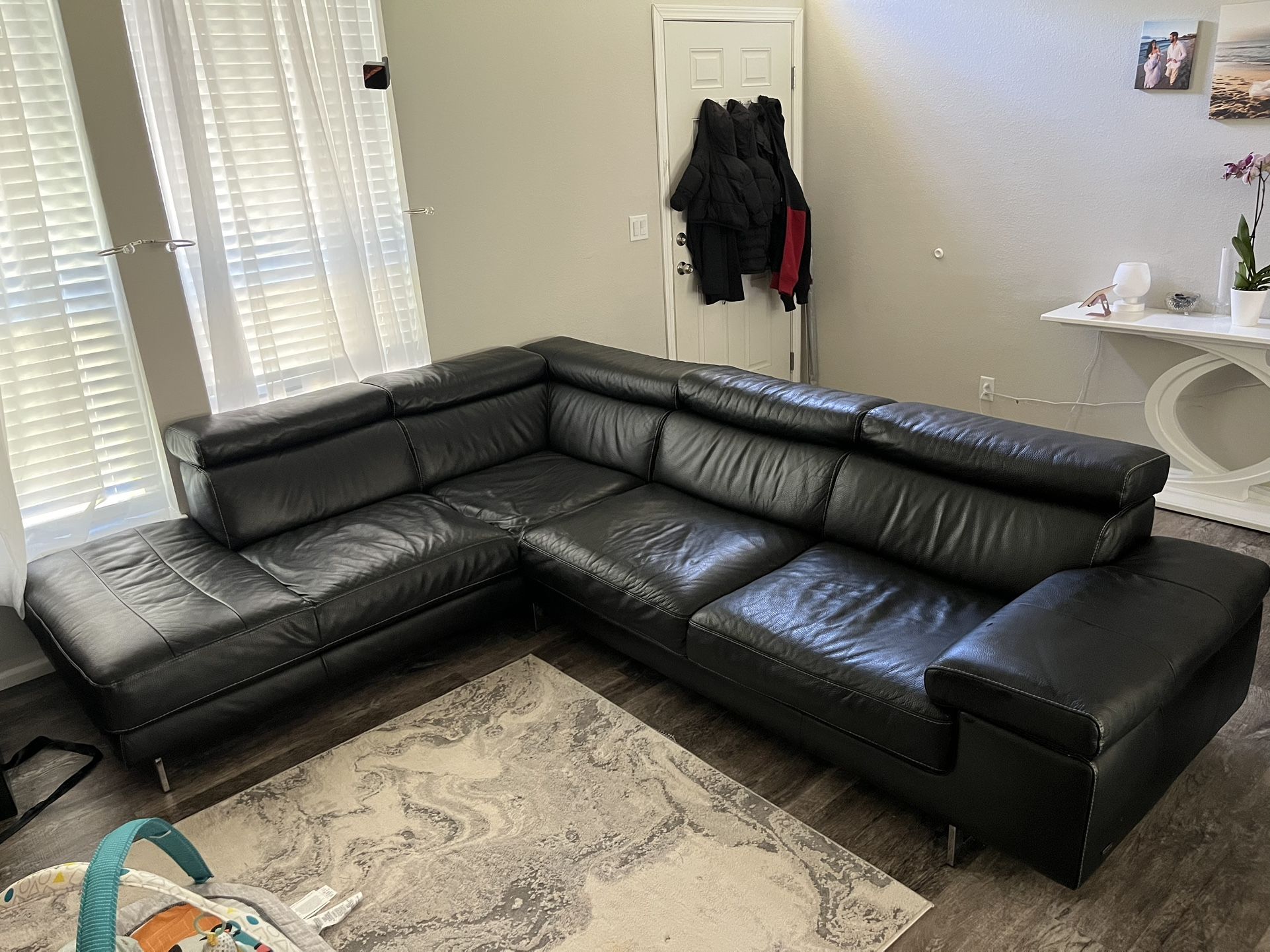Natuzzi Italian leather L couch (black)