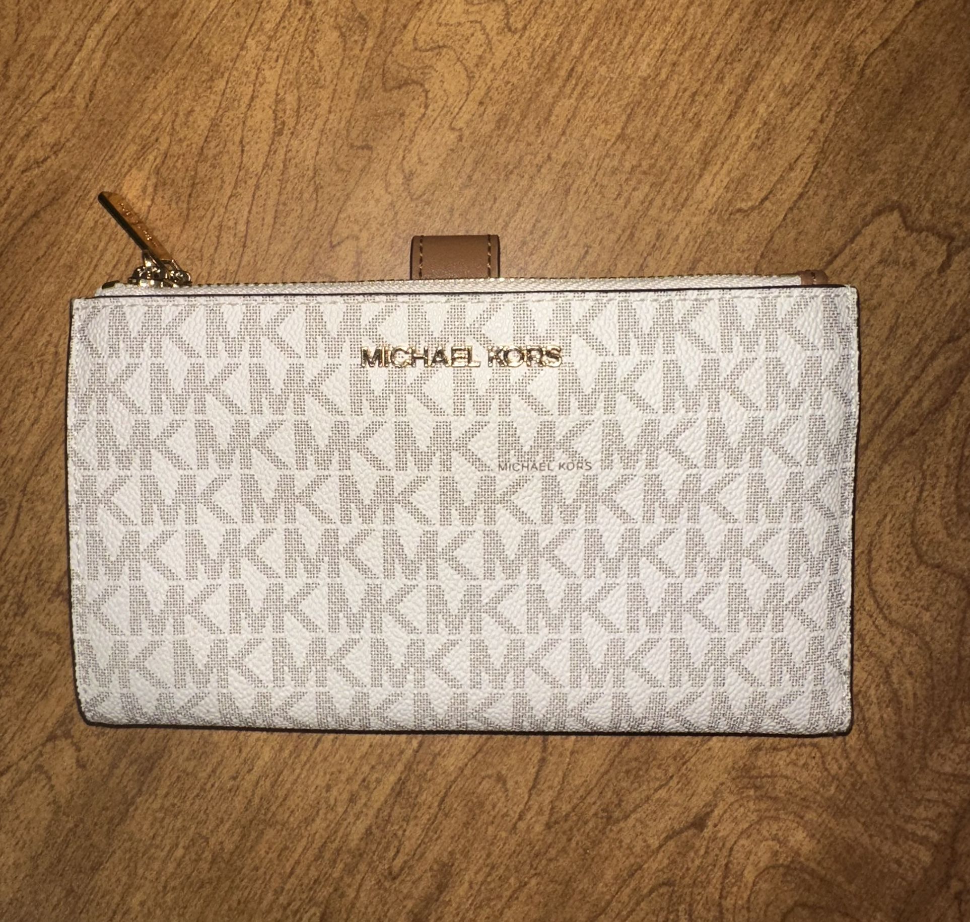 Michael Kohrs Travel Double Zip Wallet