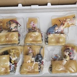 Danbury Mint Disney Winnie the Pooh & Friends Christmas Holiday train