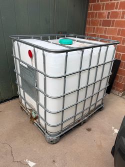 250 Gallon water tank
