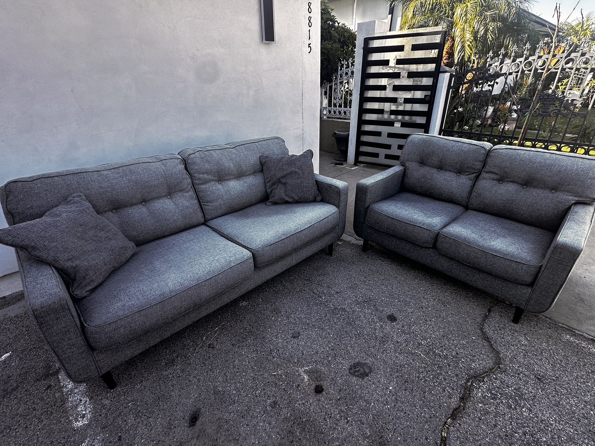Ashley Zardoni Sofas