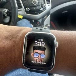 Apple Watch 10 44mm