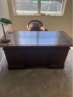 Gretchen - Desk with leather inlay