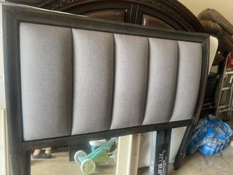 Frame For A Queen