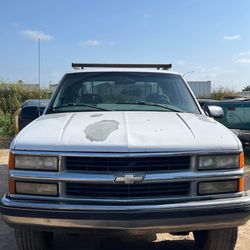 1999 Chevrolet 2500 Regular Cab & Chassis