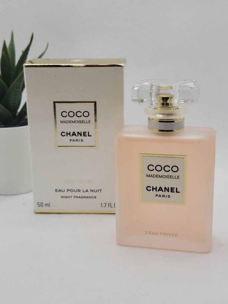 CHANEL
COCO MADEMOISELLE L'EAU PRIVÉE Eau Pour la Nuit
1.7 fl