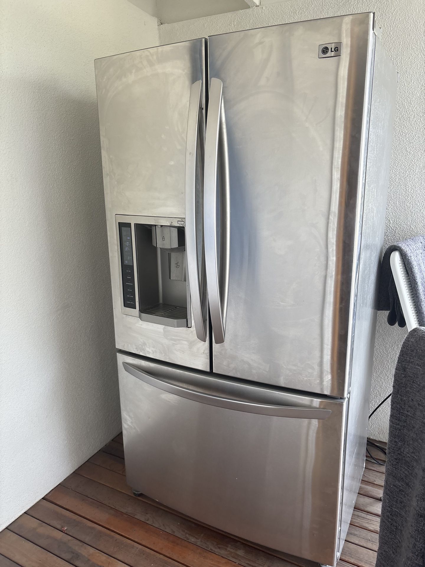 LG Refrigerator And Freezer