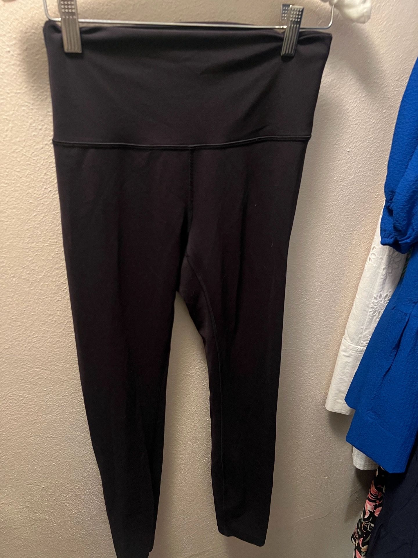 Lululemon size 6 black leggings