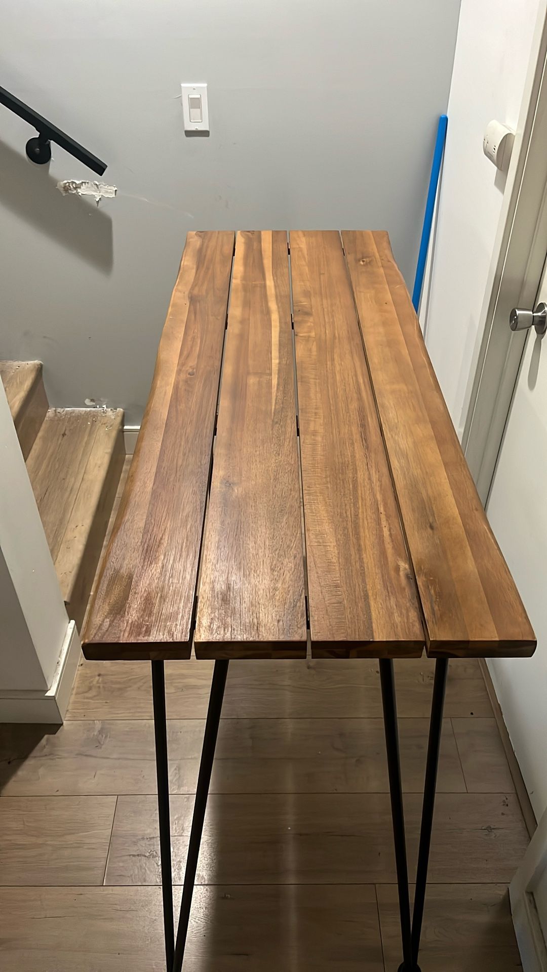 Beautiful Handcrafted Teak Wood Bar Stool Table