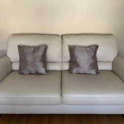 Like new Macy’s genuine leather 3-4 person sofa & chair
