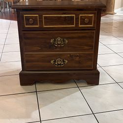 2 Drawer End Table