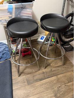 Bar stools - Metal and plastic